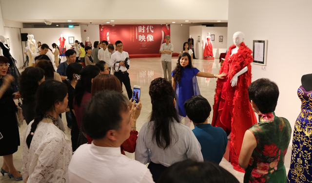 “时代映像——中国时装艺术精品展” 惊艳新加坡