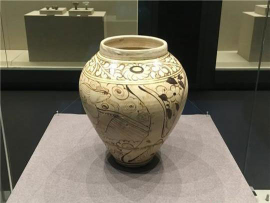 浙江宁波展300余件古瓷器 再现千年“海丝”盛景